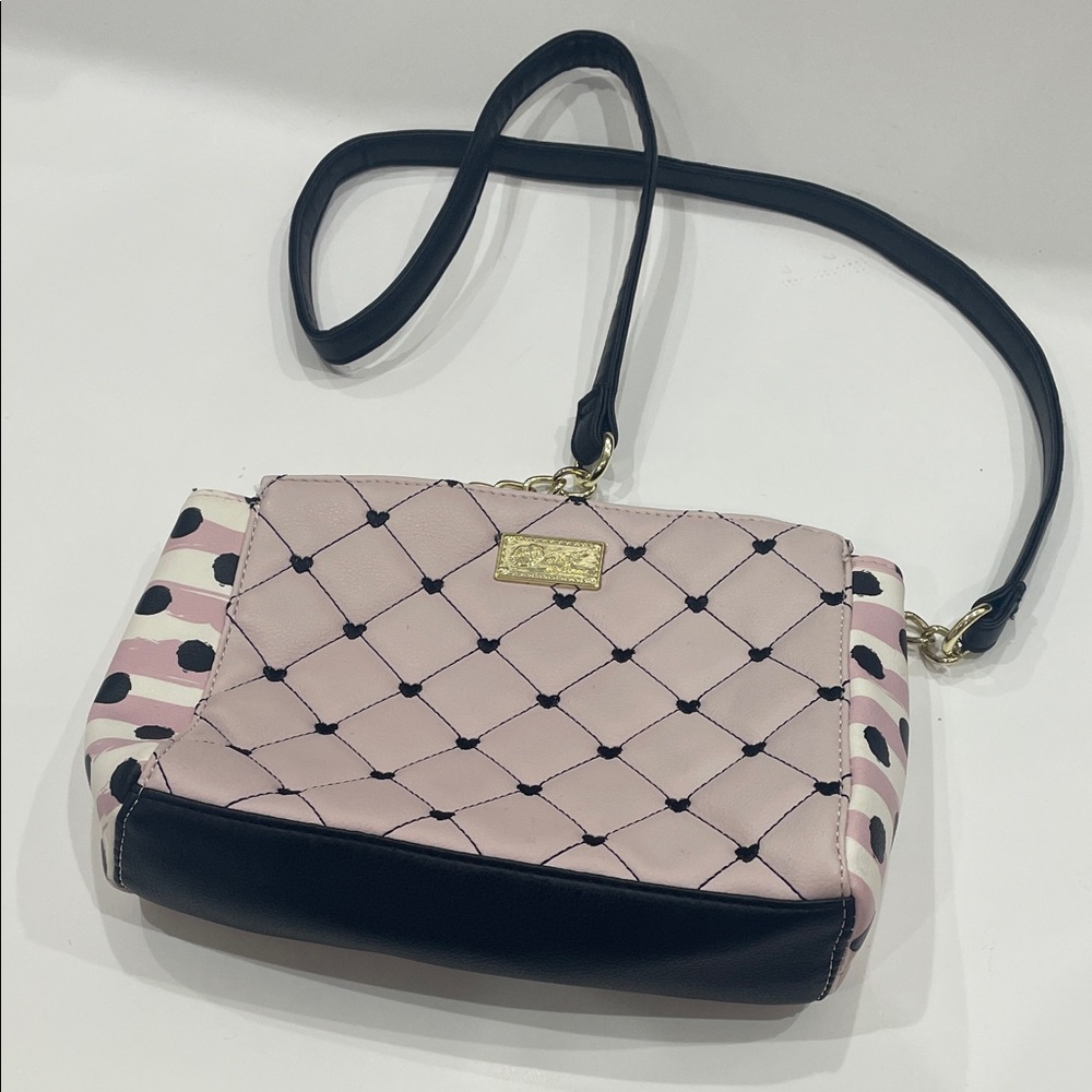 Luv Betsy by Betsy Johnson Quilted Crossbody Purse As Is.